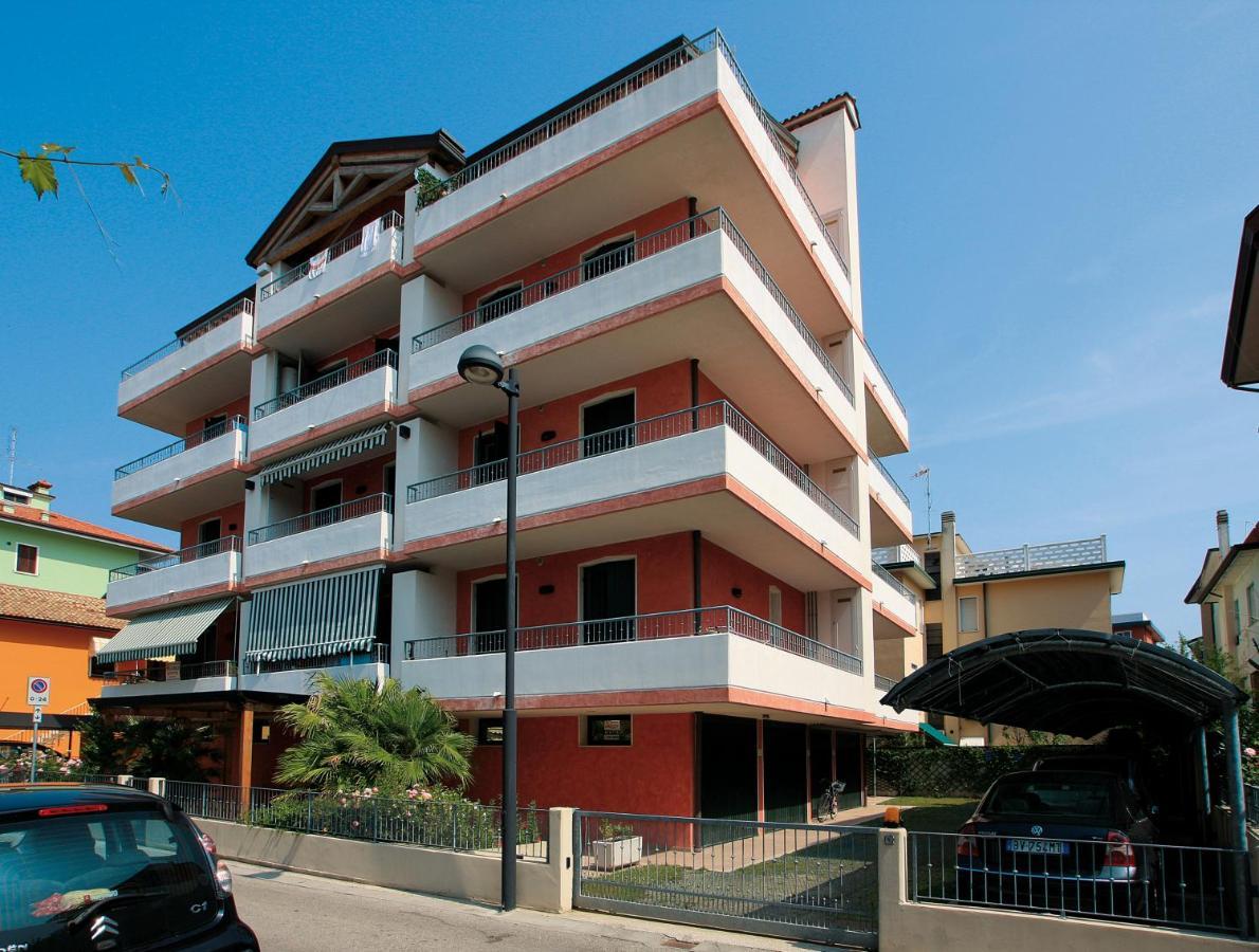 Maestrale Canova Apartments Caorle Extérieur photo