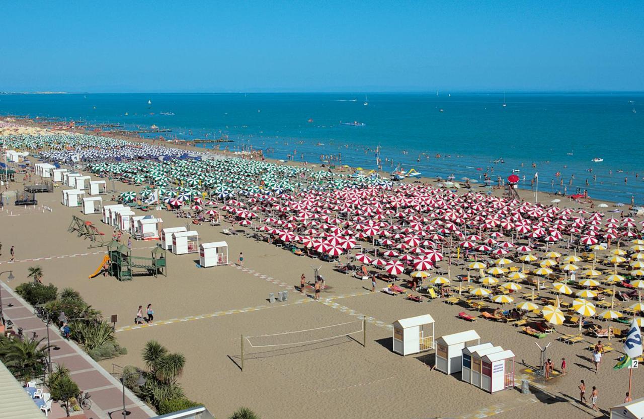 Maestrale Canova Apartments Caorle Extérieur photo