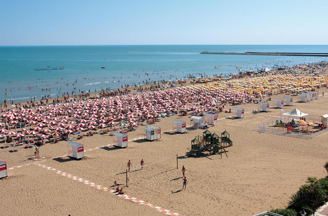 Maestrale Canova Apartments Caorle Extérieur photo