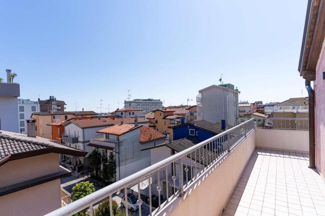 Maestrale Canova Apartments Caorle Extérieur photo